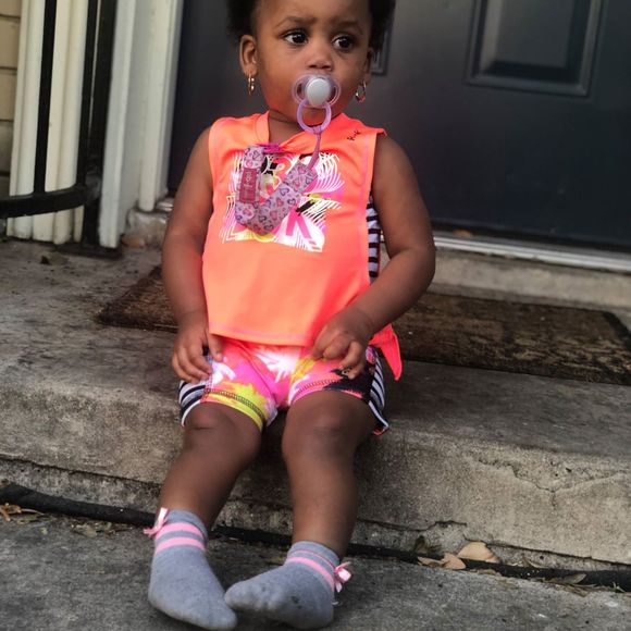 Meet your Posher, Rockell - Picture 1 of 1